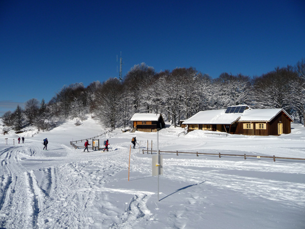 Arrivee au refuge du Chioula en skis de fond ou en raquettes  neige