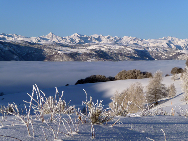 Panorama sur la chane des Pyrnes et mer de nuages sur Ax-les-Thermes